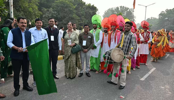 The five-day Triveni Youth Festival-2025 commenced with great fanfare at Chaudhary Devi Lal University, Sirsa