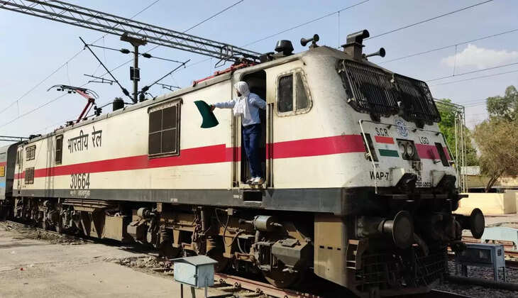 गोगामेडी जाने वाले भक्तों के लिए हनुमानगढ-गोगामेडी-हनुमानगढ मेला स्पेशल ट्रेन शुरू, देखे पूरा शेड्यूल 