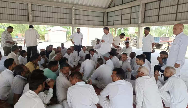 Various organizations along with villagers extended help to the flood victims in Punjab, ration and cash will be collected and sent to Punjab for the help of the victims