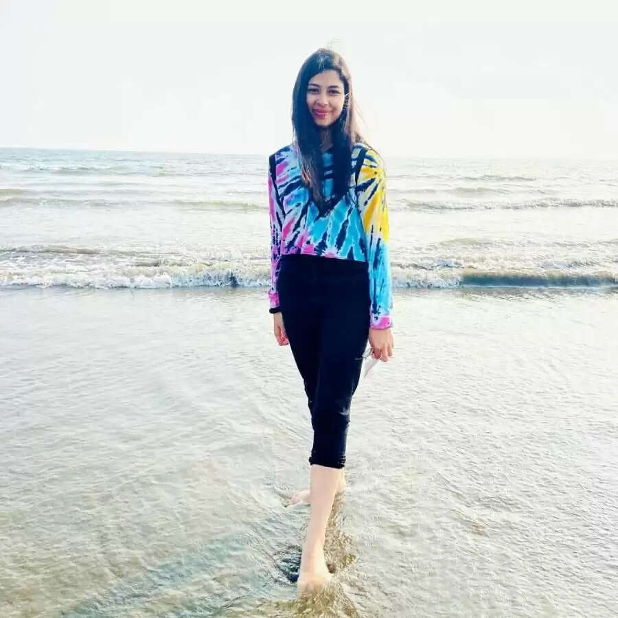 IAS Ananya Singh Success Story