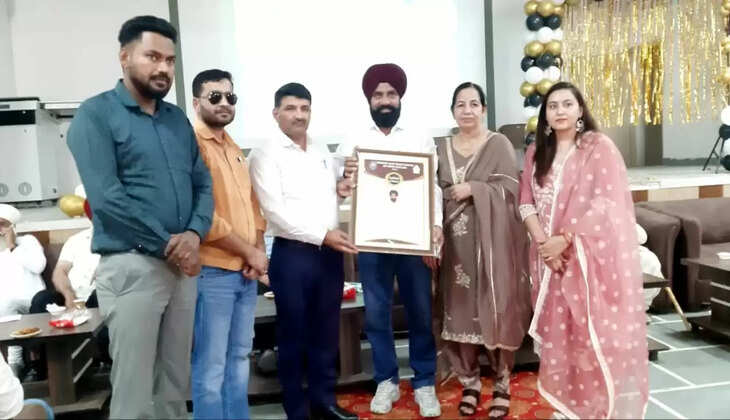 A grand farewell ceremony was organised in honour of Dr. Baldev Singh at Government National College, Sirsa