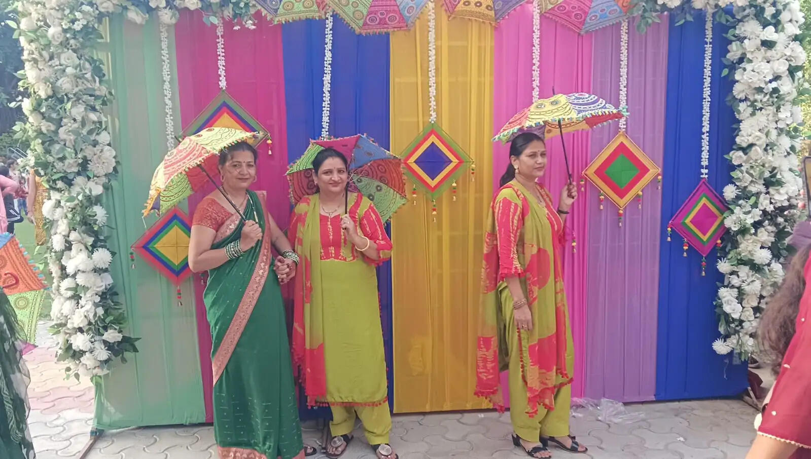 Teej Mahotsav celebrated with great fervor at Shri Khatu Shyam Dham; devotees personally swung Baba Shyam on the ceremonial swing