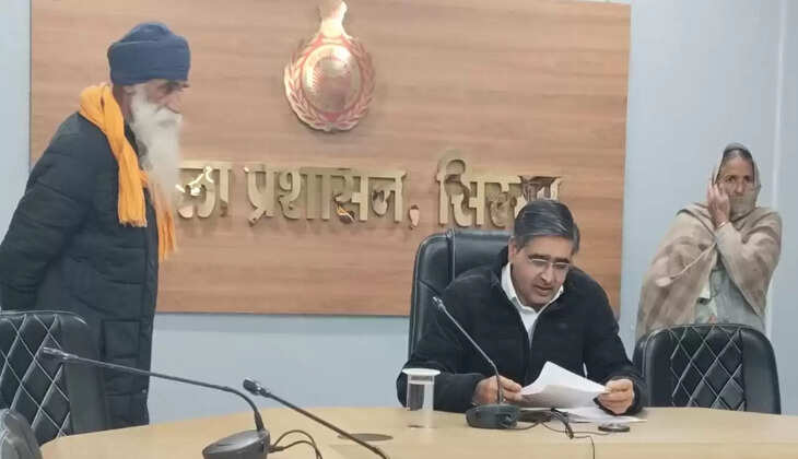 As per the instructions of the state government, public problems are being resolved in the Samadhan Camp