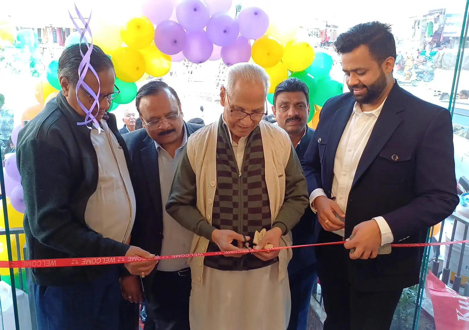 Great launch of the first gallery of Birla Opus Paint in Sirsa, Haryana, countless varieties of paint will be available