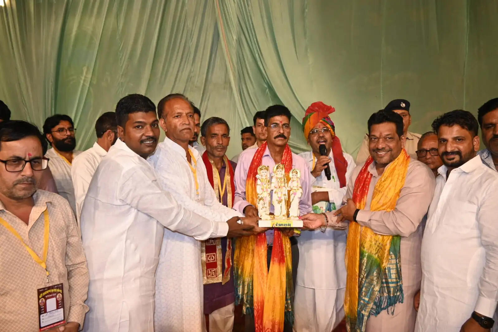 Ramlila performances kick off in Sirsa; stages resound with chants hailing Lord Ram; senior BJP leader Gobind Kanda inaugurates the event by cutting the ribbon