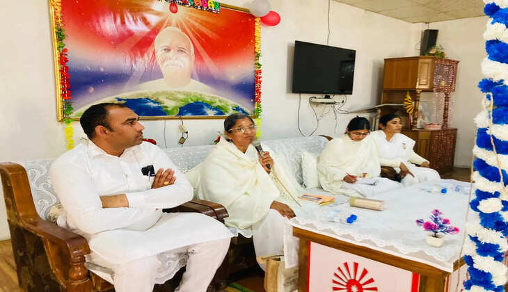  प्रजापिता ब्रह्माकुमारी ईश्वर विश्वविद्यालय बकरियां वाली में शिवरात्रि का त्यौहार बड़ी धूमधाम से मनाया 