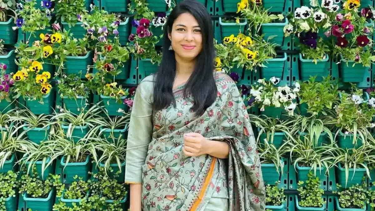 IAS Ananya Singh Success Story