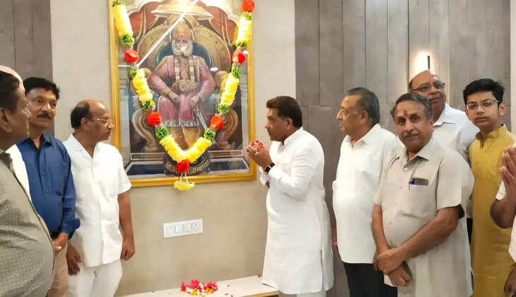 The program was held at Maharaja Agrasen School, Sirsa. Maharaja Agrasen was the pioneer of socialism: Govind Kanda