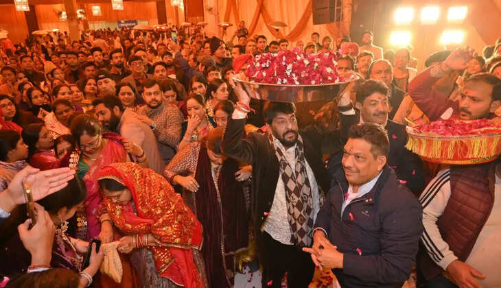Mangal recitation of Jeen Mata in Kutiya Complex Satsang Hall on the birthday of former Minister of State for Home Gopal Kanda
