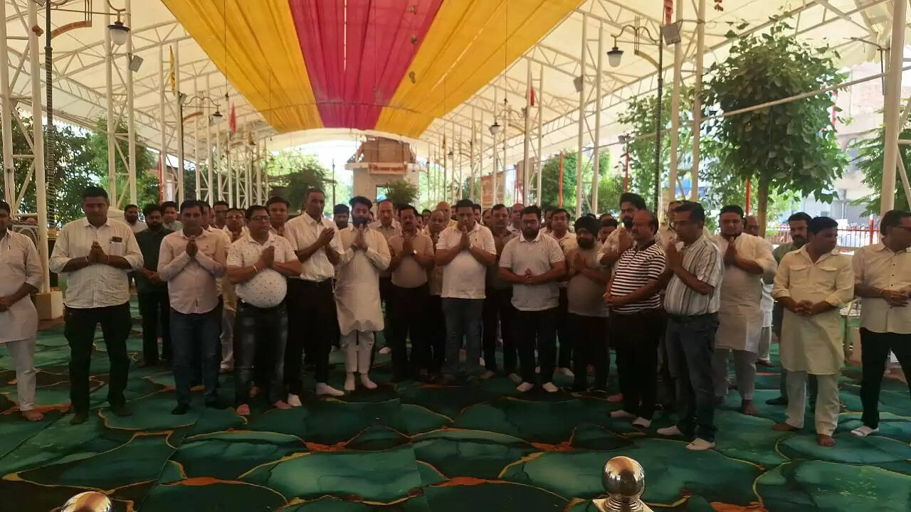 Pahalgam terrorist attack: Seed, Pesticide and Fertilizer Dealers Association took out a protest march in Sirsa