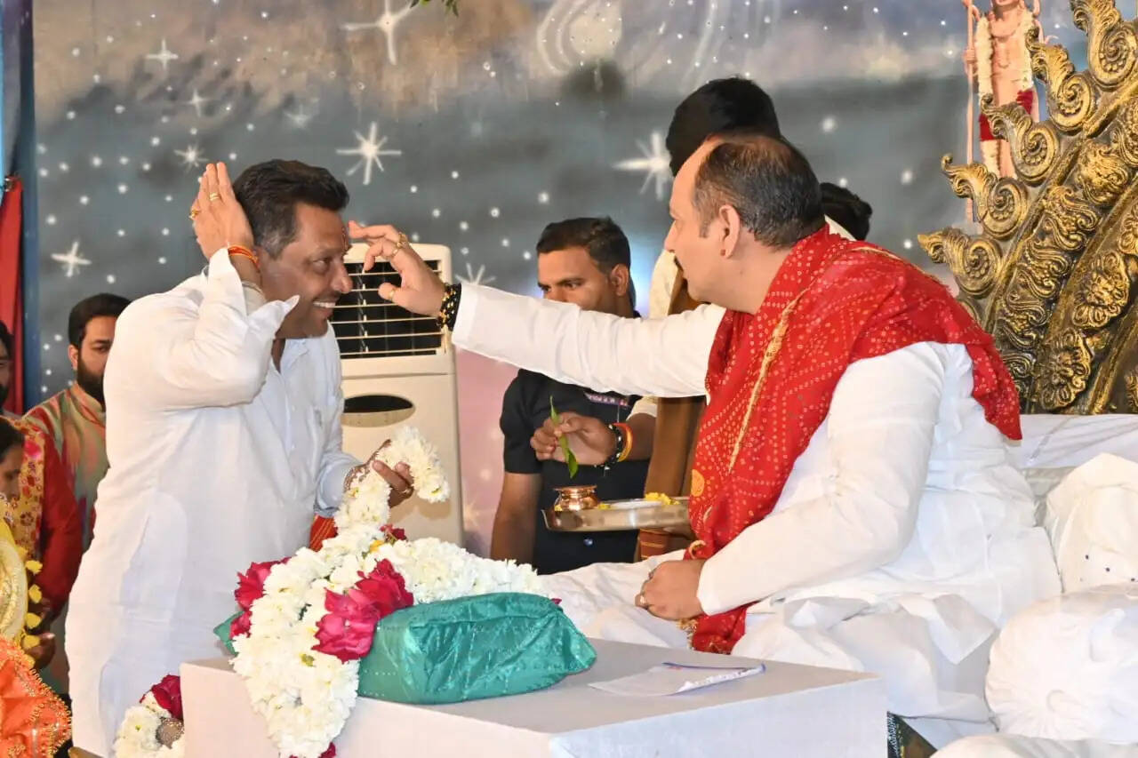 Shri Shiv Puran Katha in Sirsa: Lord Shiva gets angry for the welfare of the universe: Pandit Pradeep Mishra Maharaj