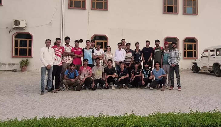 The players of Dayanand School of Chaupata performed brilliantly in the block level sports competition held in Kairanwali