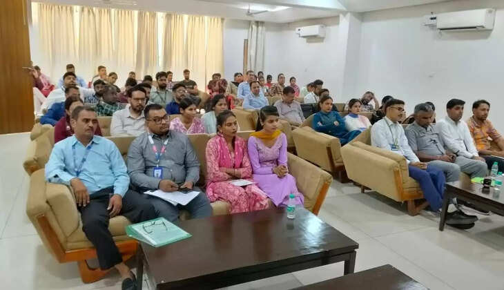 Get information about inactive/unclaimed accounts and claim the amount through proper process: Rajiv Garg