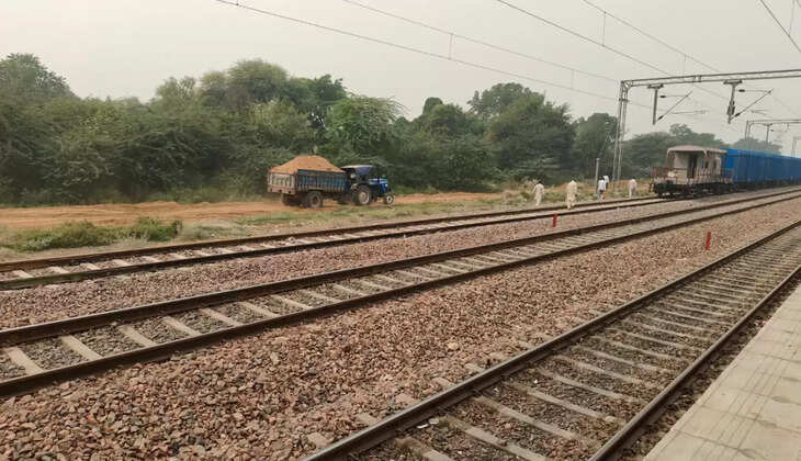 Work on high level platform started at Ding Mandi railway station