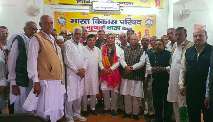 Bhavip Madhav Branch, Sirsa, established a link between the Haryana Gau Seva Commission and the district's 160 cow shelters. Commission Chairman Shravan Kumar Garg appealed to Sirsa to be free of stray cattle