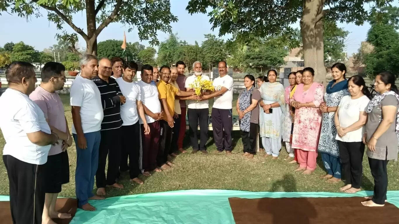 Advocate Mohanlal has been appointed as the press spokesperson of Patanjali Yoga Seva Samiti and Urvashi Tanwar has been appointed as the general secretary