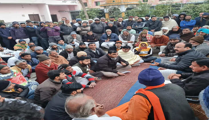  चौपटा के चौधरी देवीलाल चौक में चौपटा वासी 14 दिन से दे रहे थे धरना