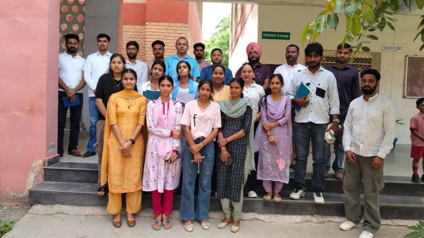 Special lecture on National Public Relations Day at Sirsa CDL University: Public relations is not just a profession, it is a passion: Sunil Mukherjee