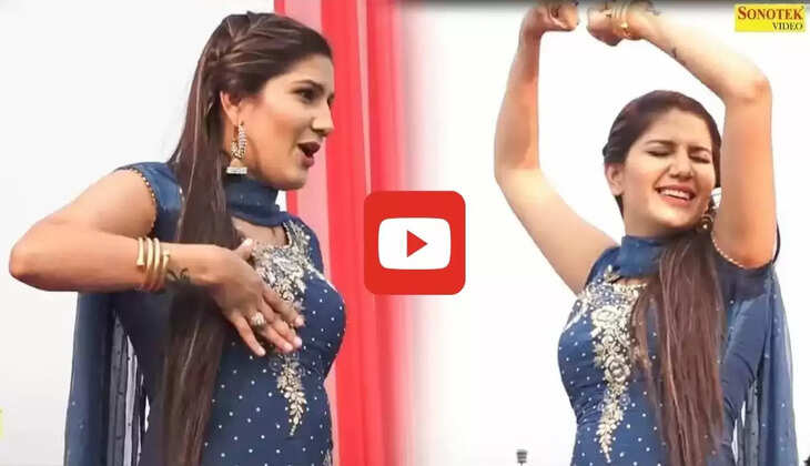  Sapna Choudhary Dance: सपना चौधरी ने स्टेज पर चढ़कर किया कमरतोड़ डांस, बोल्ड मूव्स देख खिसकी बूढ़ों की धोती