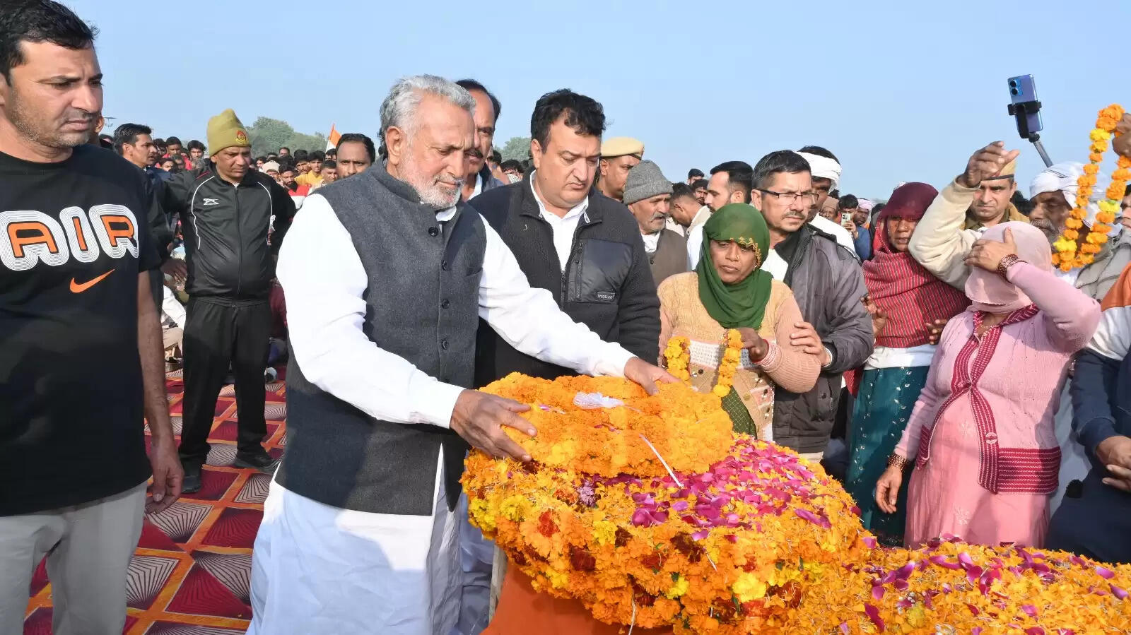 SSB jawan Surjeet was cremated with full state honours at the sports ground in his village Dhukda