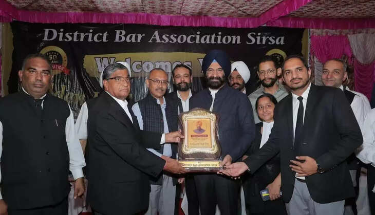 Cabinet Minister Manjinder Singh Sirsa reached the Golden Jubilee program of the Bar Association