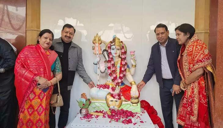 Unveiling of the statue of Lord Shiva in his Ardhanarishvara form