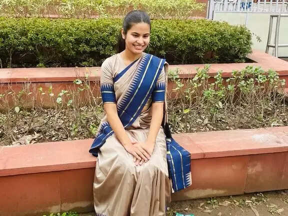  IAS Muskan Dagar: बिना कोचिंग के पहले अटेम्प्ट में पास की UPSC परीक्षा, जाने कौन है मुस्कान डागर ?