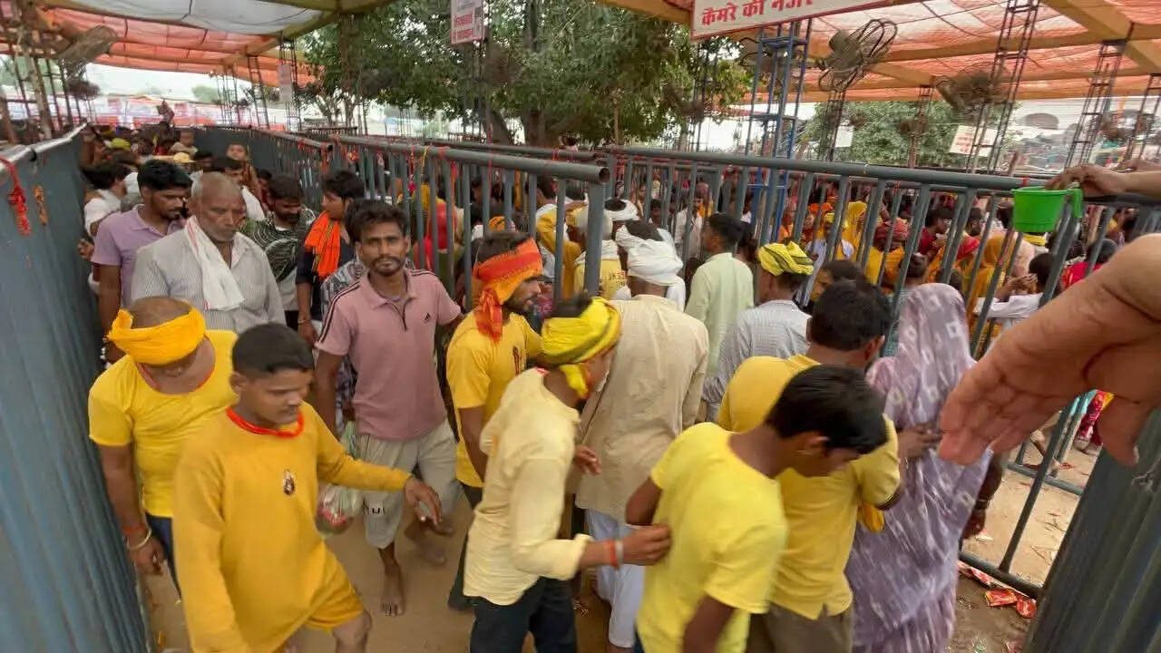 A wave of faith surged at the Gogamedi fair, 3 lakh devotees visited on Goga Navami
