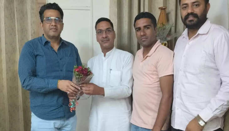  Employees of Haryana Roadways Workers Union submitted a memorandum to GM in Sirsa