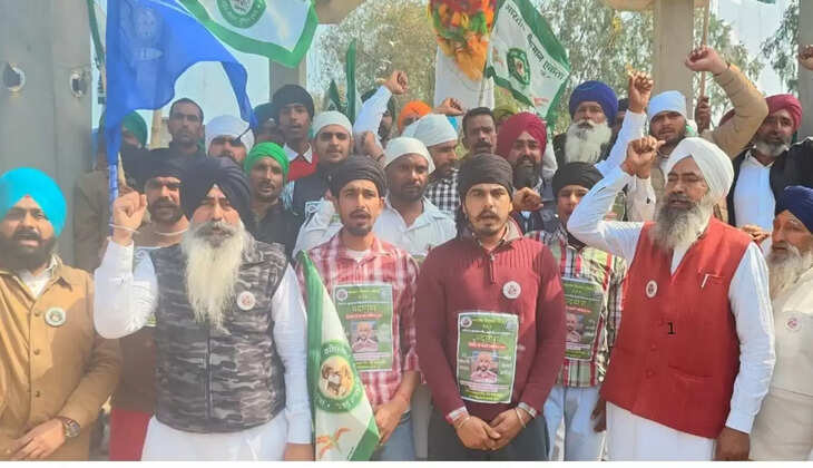  A group of farmers started from Sirsa on foot and reached village Ballon on the third day for the first martyrdom ceremony of farmer martyr Shubhkaran Singh: Lakhwinder Singh