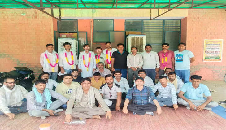  बैठक की अध्यक्षता सुभाष रोज ने की एवं संचालन जिला उपाध्यक्ष नरेश जांगड़ा ने किया